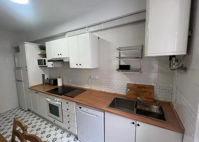 La Plaza Ii Apartment